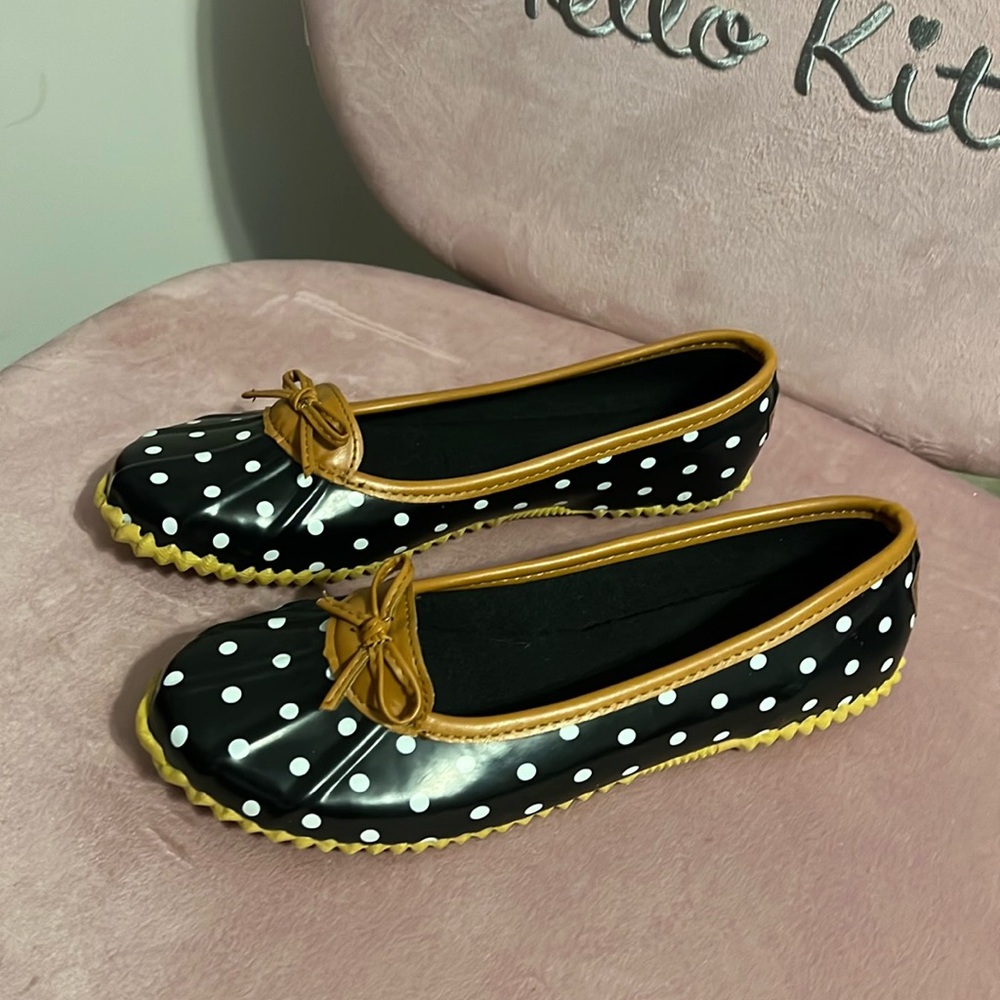 Waterproof Polka Dot Ballet Flats with Bow - Black/White